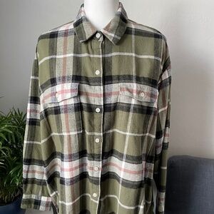 Old Navy Loose Flannel Boyfriend Shirt - Womens Sz XL - Olive Plaid - Like New
